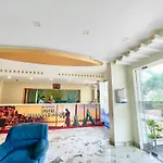 Hotel Varanasi Palace ! Varanasi Foreigner\'S Choice ! Fully-Air-Conditioned-Hotel Lift-And-Parking-Availability, Near Kashi Vishwanath Temple, And Ganga Ghat
