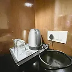 Hotel Varanasi Palace ! Varanasi Foreigner\'S Choice ! Fully-Air-Conditioned-Hotel Lift-And-Parking-Availability, Near Kashi Vishwanath Temple, And Ganga Ghat